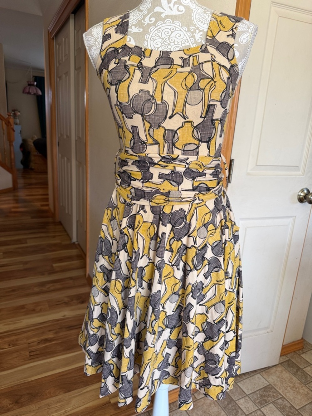 Effie’s Heart adorable dress - Picture 2 of 9